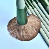 13 PC LBBF Makeup Brush set(Fluffy)